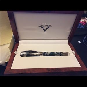 Visconti opera master fountain pen